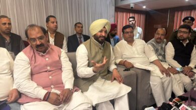 Photo of पंजाब में रेलवे विकास परियोजनाओं के लिए धन की कोई कमी नहीं : रवनीत सिंह बिट्टू, केंद्रीय राज्य मंत्री