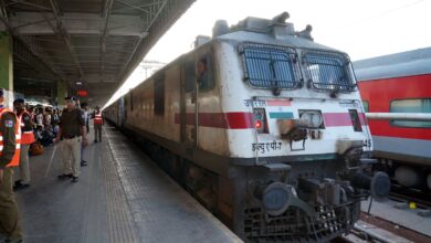 Photo of सोमवार, उत्तर रेलवे दिल्ली क्षेत्र द्वारा 22 विशेष रेलगाड़ियां  संचालित, रविवार 3.36 लाख सहित 14 लाख ने यात्रा की