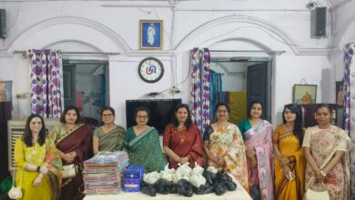 Photo of पूर्वोत्तर रेलवे मंडल महिला कल्याण संगठन द्वारा”राजकीय वृद्ध एवं आसक्त महिला गृह” में खाद्य सामग्री का वितरण