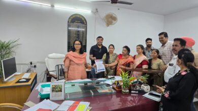 Photo of विश्व मानवाधिकार एसोसिएशन और श्री राधा गोविंद सेवा फाउंडेशन ने जिला प्रशासन को सौंपा ज्ञापन