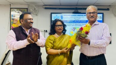 Photo of बीबीएयू में ‘सतत विकास के लिए औद्योगिक अपशिष्ट के स्वास्थ्य संबंधी खतरे एवं उनका प्रबंधन’ पर व्याख्यान