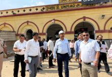 Photo of मंडल रेल प्रबंधक द्वारा लखनऊ–कानपुर गंगा ब्रिज एवं उन्नाव–रायबरेली रेल खंड का विस्तृत निरीक्षण