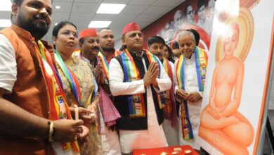 Photo of समाजवादी पार्टी प्रदेश मुख्यालय, लखनऊ में मंगलवार को भगवान महावीर की जयंती मनायी गयी