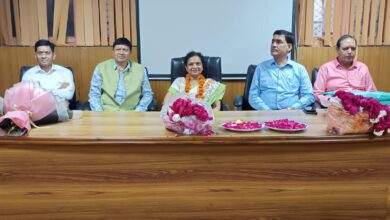 Photo of सिविल अस्पताल निदेशक डॉ कजली गुप्ता की सेवानिवृत्त एवं डॉ जी पी गुप्ता के पदभार ग्रहण पर विदाई एवं सम्मान समारोह आयोजित