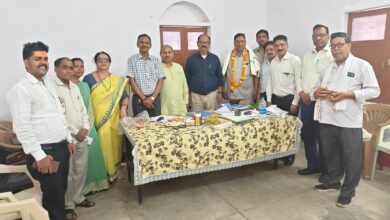 Photo of ग्रामोदय विश्वविद्यालय से प्रो. वाई. के. सिंह हुए सेवानिवृत्त