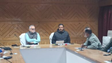 Photo of कश्मीर क्षेत्र से पार्सल परिवहन हेतु रेलवे बोर्ड सदस्य और वरिष्ठ मंडल वाणिज्य प्रबंधक की व्यापारियों के साथ चर्चा