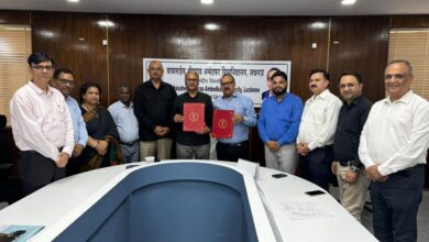 Photo of बीबीएयू और इंस्टीट्यूट फॉर इंडस्ट्रियल डेवलपमेंट, लखनऊ के मध्य हुये समझौता ज्ञापन पर हस्ताक्षर