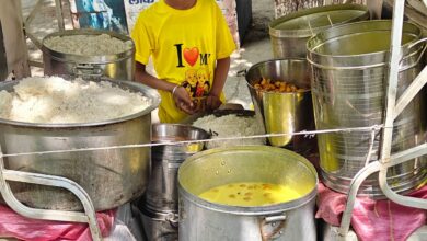 Photo of बाबा नीम करौली की प्रेरणा से सेवा का संकल्प बना सहारा : बृज की रसोई ने बांटी उम्मीद की थाली