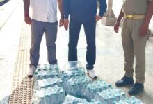 Photo of अवैध वेंडिंग एवं अनाधिकृत पानी बोतल बिक्री के खिलाफ वाणिज्य निरीक्षकों द्वारा विशेष अभियान चलाया जा रहा है