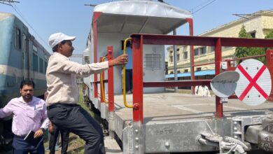 Photo of मंडल रेल प्रबंधक द्वारा लखनऊ स्टेशन का निरीक्षण, विभिन्न व्यवस्थाओं का लिया जायजा