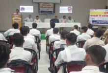 Photo of 45 दिनों तक कृषि वैज्ञानिक विभिन्न ग्रामों में प्रशिक्षण, संगोष्ठी एवं संवाद के जरिये कृषकों को करेंगे जागरूक