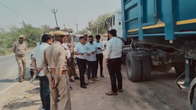Photo of अवैध खनन व ओवरलोडिंग के खिलाफ सख्त एक्शन, रायबरेली से उन्नाव, फतेहपुर बॉर्डर तक चला अभियान