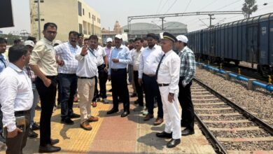 Photo of अयोध्या धाम रेलवे स्टेशन का मंडल रेल प्रबंधक, लखनऊ द्वारा विस्तृत निरीक्षण