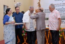 Photo of लखनऊ में पहला मोबाइल फोन सूचना निदेशक के नाम लिया गया था, सूचना विभाग का रहा है स्वर्णिम इतिहास