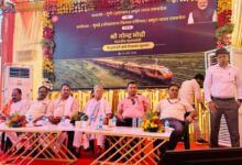 Photo of अयोध्या धाम से अयोध्या–मुंबई ( लोकमान्य तिलक टर्मिनस ) अमृत भारत एक्सप्रेस का शुभारंभ