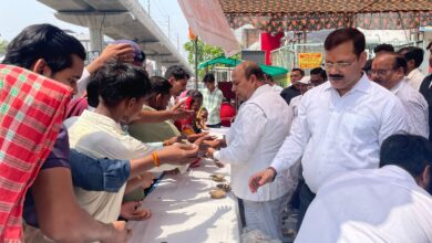 Photo of मोरल परिवार द्वारा विशाल भण्डारे का आयोजन