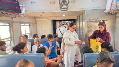 Photo of पूर्वोत्तर रेलवे वाराणसी मंडल के विभिन्न रेलखण्ड पर निरन्तर टिकट जांच अभियान संचालित