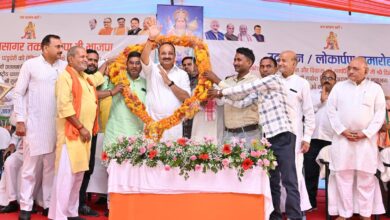 Photo of उद्यान मंत्री ने नवीन उपमंडी स्थल का उद्घाटन किया व विभिन्न योजनाओं का किया लोकार्पण/शिलान्यास