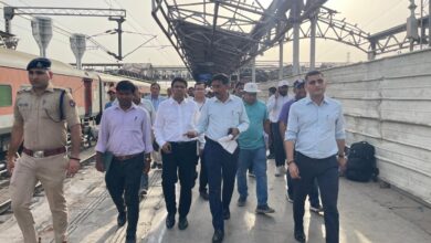 Photo of डीआरएम लखनऊ द्वारा चारबाग स्टेशन पर आरएलडीए द्वारा निर्मित एयर कॉनकोर्स कार्य का गहन निरीक्षण