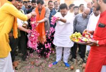 Photo of स्टांप पंजीयन मंत्री ने किया उप निबन्धक कार्यालय सरोजनी नगर का भूमि पूजन व शिलान्यास