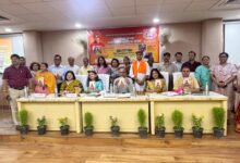 Photo of बीबीएयू में ‘लिविंग द विवेकानंद वे’ पुस्तक पर संवाद सत्र आयोजित: युवाओं को आत्मचिंतन एवं चरित्र निर्माण संदेश
