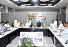 Photo of रेलवे में विद्युत उपकरणों एवं सर्किटों के मानकीकरण हेतु  अनुरक्षण अध्ययन समूह की दो दिवसीय बैठक सम्पन्न हुई