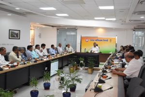 उत्तर पश्चिम रेलवे मुख्यालय पर महाप्रबंधक अमिताभ की अध्यक्षता में कार्य समीक्षा बैठक आयोजित