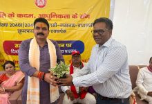 Photo of सराय हरखू स्टेशन पर गाड़ी संख्या 20401 / 20402 लखनऊ– वाराणसी सुपरफास्ट शटल एक्सप्रेस का ठहराव