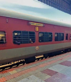 कन्याकुमारी-कटरा और तिरुनेलवेली-कटरा एक्सप्रेस में एसी-3 टियर का अतिरिक्त कोच स्थायी रूप से बढ़ाया