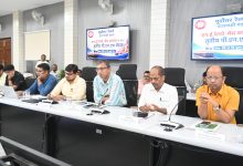 Photo of वाराणसी मंडल में तृतीय स्थायी वार्ता तंत्र बैठक सम्पन्न, कर्मचारी हित एवं संरक्षा से जुड़े मुद्दों पर हुई विस्तृत चर्चा