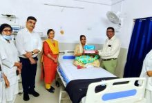 Photo of पूर्वोत्तर रेलवे : न्यू बॉर्न बेबी केयर सप्ताह में बादशाहनगर मण्डल चिकित्सालय पर नवजात शिशुओं को किट वितरित