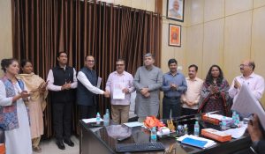 उप्र सरकार की पहल, प्राविधिक शिक्षा विभाग और अडानी स्किल्स एंड एजुकेशन के बीच एमओयू