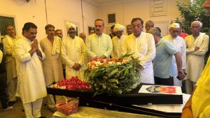 मंत्री असीम अरुण त्रिपुरा के दिवंगत डीजीपी अनुराग धनखड़ की अंतिम यात्रा में हुए शामिल, दी भावभीनी श्रद्धांजलि