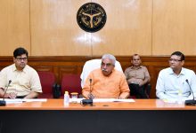 Photo of मंत्री राकेश सचान ने की टेक्सटाइल और अपैरल पार्क योजनाओं की समीक्षा