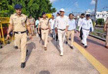 Photo of मंडल रेल प्रबंधक ने भटनी–सीवान रेलखंड का किया व्यापक संरक्षा एवं विकासात्मक निरीक्षण