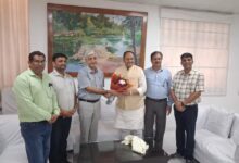 Photo of पद्मश्री मोहन नागर का ग्रामोदय विश्वविद्यालय में हुआ सम्मान