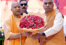Photo of मुख्यमंत्री ने राष्ट्रीय हथकरघा दिवस-2026 पर उत्कृष्ट बुनकरों को संत कबीर राज्यस्तरीय हथकरघा पुरस्कार से सम्मानित किया
