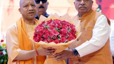 Photo of मुख्यमंत्री ने राष्ट्रीय हथकरघा दिवस-2026 पर उत्कृष्ट बुनकरों को संत कबीर राज्यस्तरीय हथकरघा पुरस्कार से सम्मानित किया