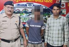 Photo of कोटा स्टेशन पर ऑपरेशन सतर्क के तहत मंडल अपराध रोकथाम टीम ने त्वरित कार्रवाई करते हुए संदिग्ध, जीआरपी को सौंपा
