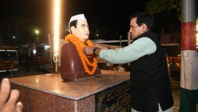 Photo of मऊ में विकास एवं सौंदर्यीकरण कार्यों का शर्मा द्वारा शुभारंभ