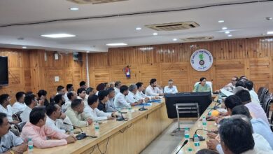 Photo of गन्ना सहकारी समितियों की समस्याओं और किसान हितों को लेकर गन्ना आयुक्त से मिला प्रतिनिधिमंडल