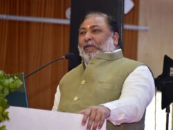 ग्रीन एसएम इंडिया को यूपी में एग्रीगेटर का पहला लाइसेंस, सुरक्षित और सुलभ परिवहन सेवा देना मुख्य उद्देश्य : दयाशंकर