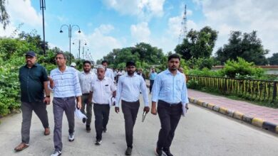 Photo of डीआरएम आशीष जैन ने मऊ जंक्शन का किया औचक निरीक्षण