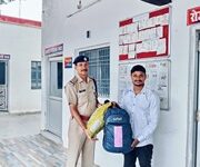 Photo of आरपीएफ ने छपरा व गाजीपुर में यात्रियों का छूटा कीमती सामान बरामद कर सुरक्षित लौटाया