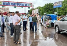 Photo of लखनऊ रेलवे स्टेशन पर डीआरएम सुनील कुमार वर्मा का औचक निरीक्षण; निर्माण कार्यों को समयबद्ध पूरा करने के निर्देश
