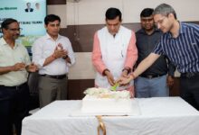 Photo of पीएम सूर्य घर योजना में यूपी बना देश में नंबर वन; ऊर्जा मंत्री शर्मा ने यूपीनेडा टीम को किया सम्मानित