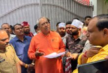 Photo of 68,500 शिक्षक भर्ती: डॉ. संजय निषाद के आवास का घेराव; मंत्री बोले— आरक्षण भीख नहीं अधिकार है, सीएम संग कराएंगे बैठक