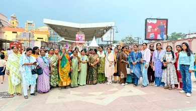 Photo of गोरखपुर की ३९ महिला रेलकर्मियों ने किया अयोध्या धाम का भ्रमण; डीआरएम गौरव अग्रवाल की अनूठी कल्याणकारी पहल