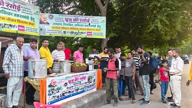 Photo of पितृ पक्ष की प्रतिपदा पर ‘बृज की रसोई’ की अनूठी पहल; आशियाना में २ हजार जरूरतमंदों को कराया निःशुल्क भोजन