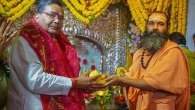 Photo of पर्यटन मंत्री जयवीर ने बड़ी काली मंदिर में की पूजा-अर्चना; ₹2.27 करोड़ के जीर्णोद्धार कार्यों की गुणवत्ता सुनिश्चित करने के निर्देश